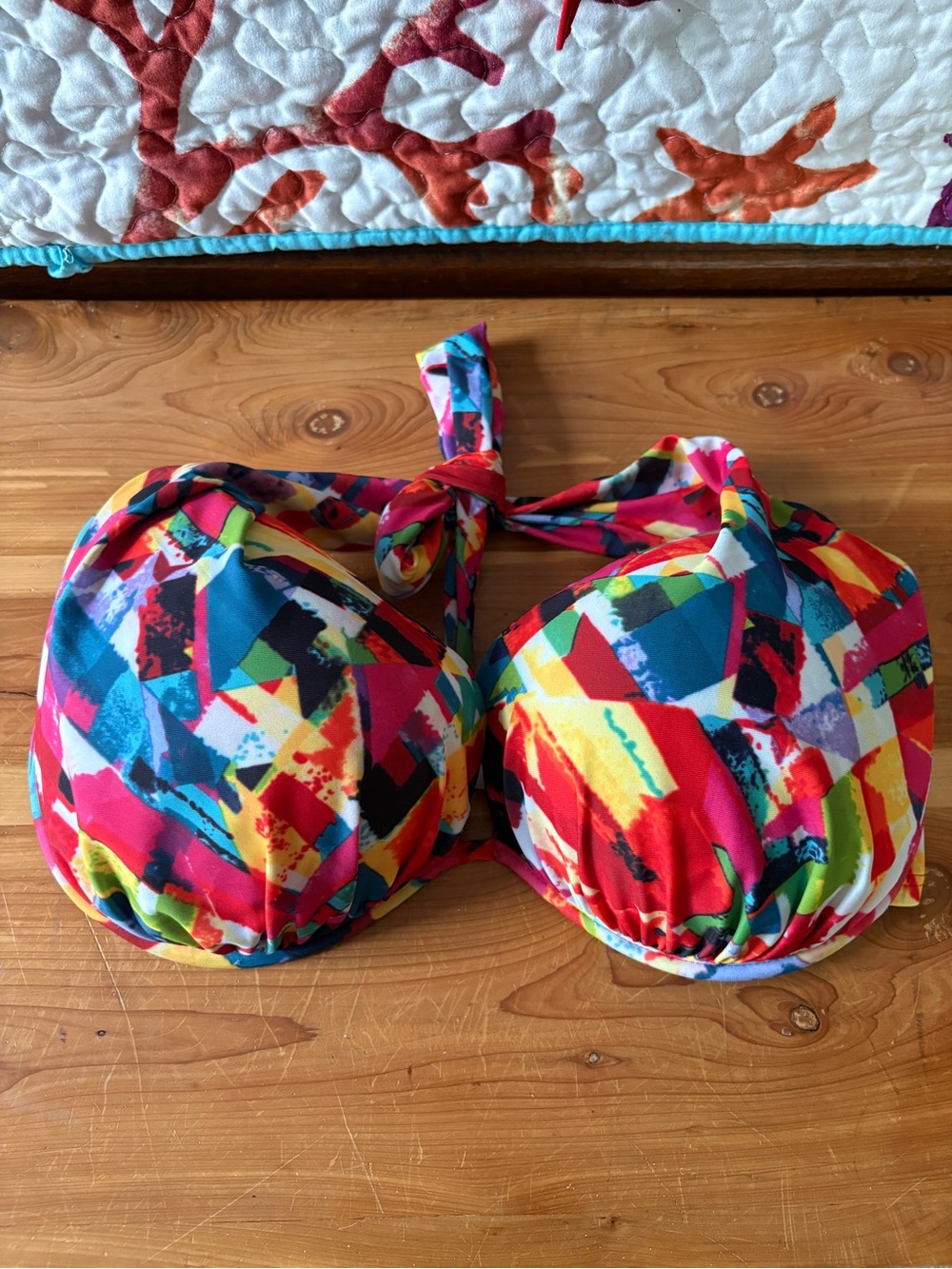 VENUS Multicolor Geometric Underwire Bikini Top with Halter Tie
